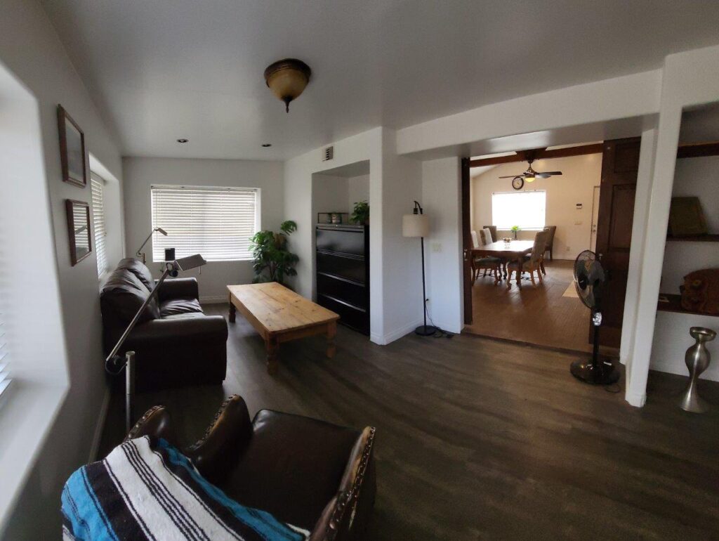 Crossroads5 Quiet Acre Desert House Panorama Pass™